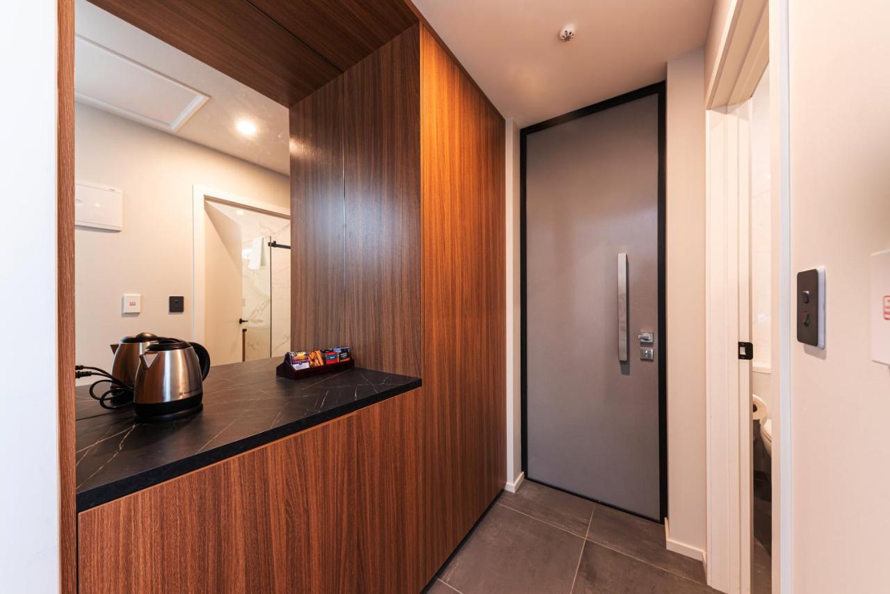 Galaxy Boutique Hotel เลคเทคาโป ภายนอก รูปภาพ A modern Japanese kitchen